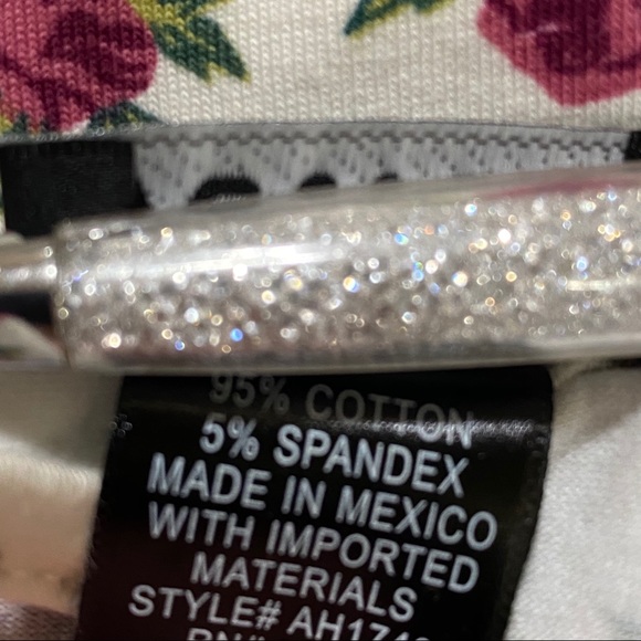 Wet Seal Floral Tea Rose Tank Crop Top - Picture 9 of 12